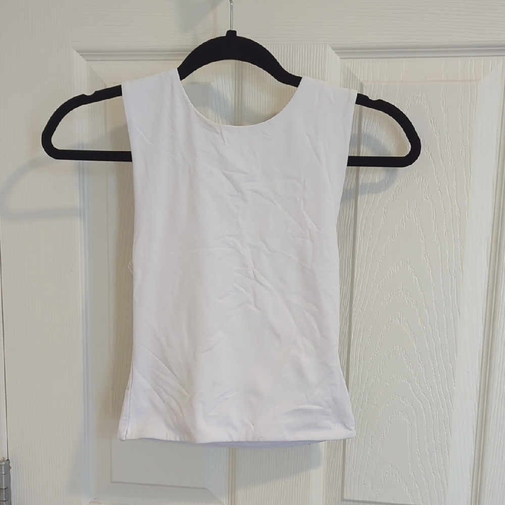 Aritzia Contour White Top